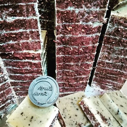 Organic Solid Soap - Sandalwood & Comfrey